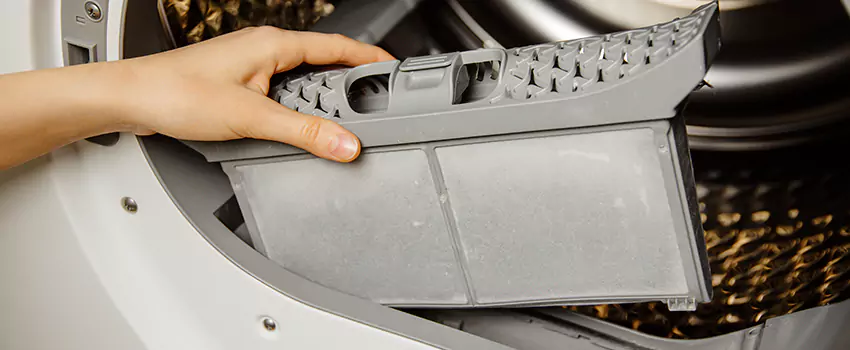 Signs Of A Clogged Dryer Lint Trap in Tulare, California